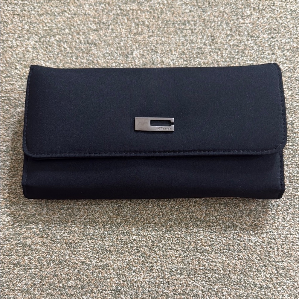 CHENSON Chic Black Wallet with Metal Accent
